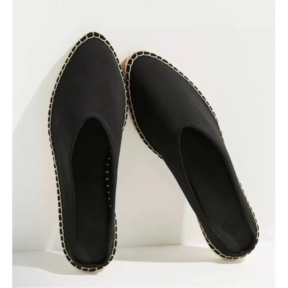 Urban Outfitters Neoprene Black Espadrille Slip-On Size 6